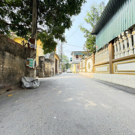 Cần Bán Trục Chính Kênh Cầu, Đồng Than, Yên Mỹ, 82m có nhà ở Giá nhỉnh 3ty
