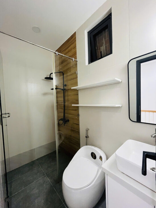 GẤP BÁN NHÀ CẠNH TUYẾN METRO TRƯỜNG THỌ, chỉnh nhỉnh 6 tỷ – đầu tư – ở đều được