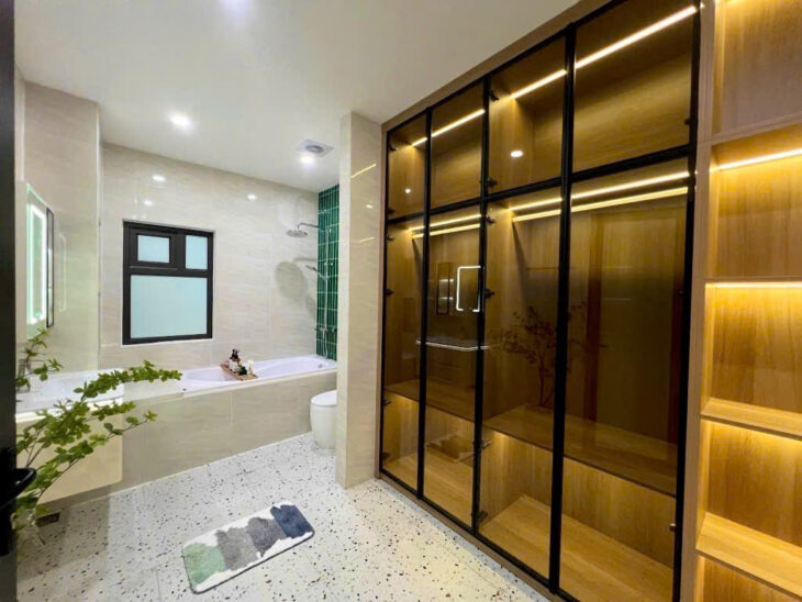 Bán nhà 5 tầng lô góc phố Bạch Mai .Nhà đẹp ở ngay thiết kế hiện đại tối ưu công năng sử dụng.Giá