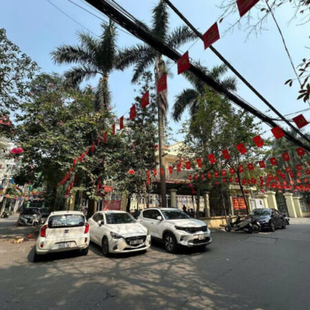 HIẾM!!! ĐẤT TÔ NGỌC VÂN 202M MT 9M Ô TÔ VÀO ĐẤT QH RA MẶT HỒ GIÁ 66 TỶ 0336212066