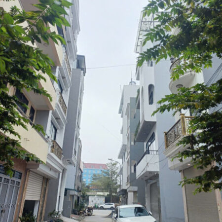Nhà đẹp Lai Xá, Kim Chung – 54m², 4 tầng mới, ô tô tránh, vị trí vàng kinh doanh 10 tỷ Nhà đẹp Lai Xá, Kim Chung – 54m², 4 tầng mới, ô tô tránh, vị trí vàng kinh doanh 10 tỷ