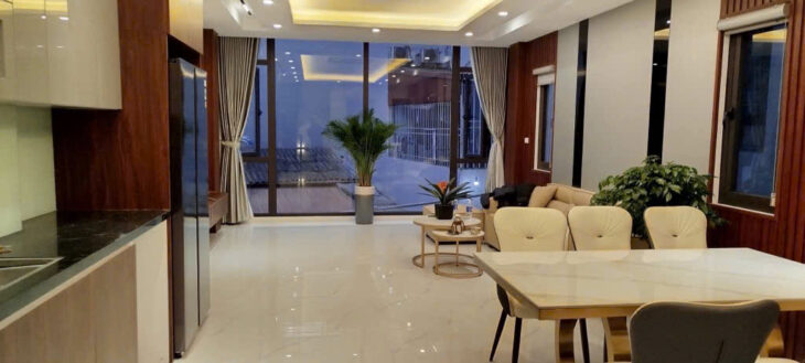 **Phố Trạm, Long Biên: Nhà mới 7 tầng, thang máy, mặt tiền 5m, giá tốt nhất thị trường!**