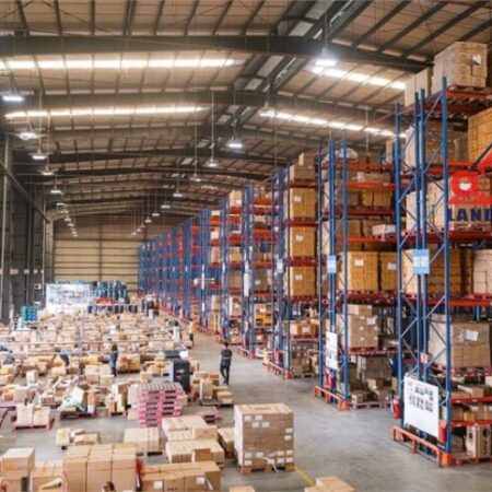 Kho chứa hàng, lưu trữ, cho thuê thời gian linh hoạt. trang bị hệ thống giám sát tân tiến