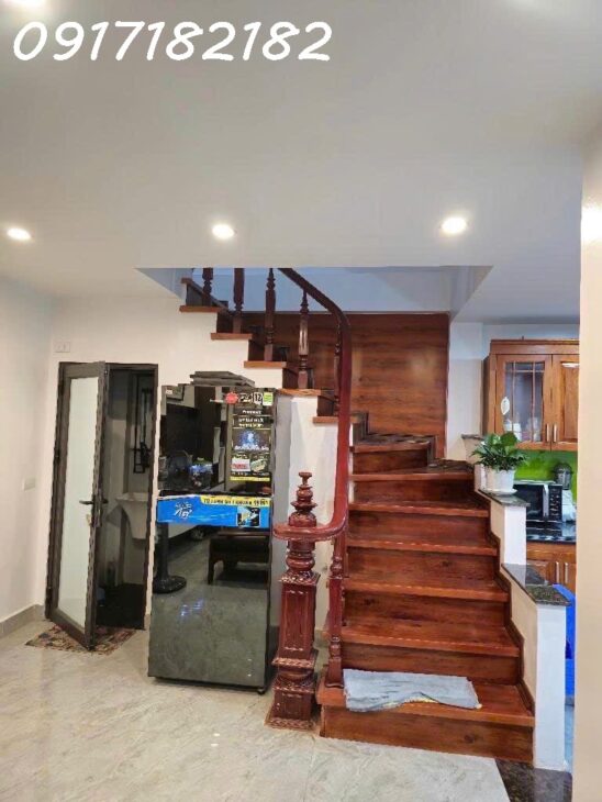 BÁN NHÀ NGÕ 48 NGÔ GIA TỰ-LB-43M2-MT 6- 5 TẦNG NỘI THẤT-HƠN 6 TỶ