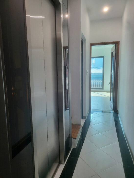 BÁN NHÀ TÂN MAI, 42M2, 5 TẦNG THANG MÁY NHỈNH 8 TỶ