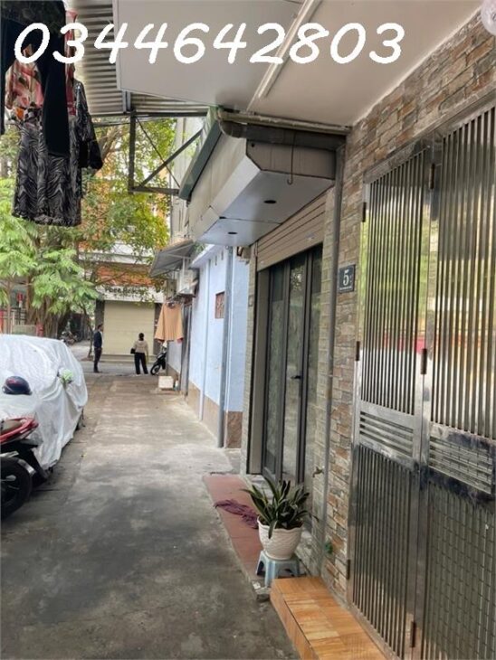 Bán nhà ngõ 58 Hoàng Đạo Thành-KIM GIANG 32m2 x 3 tầng( NỘI THẤT ĐẸP) chưa đến 4 tỷ