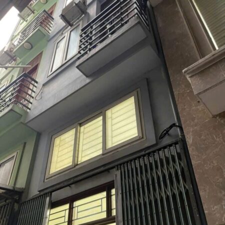 BÁN GẤP NHÀ ĐẸP Ở LUÔN KIM GIANG, CHỦ TỰ XÂY, NỞ HẬU, GẦN PHỐ, 41M2X5T, GIÁ 7.9 TỶ