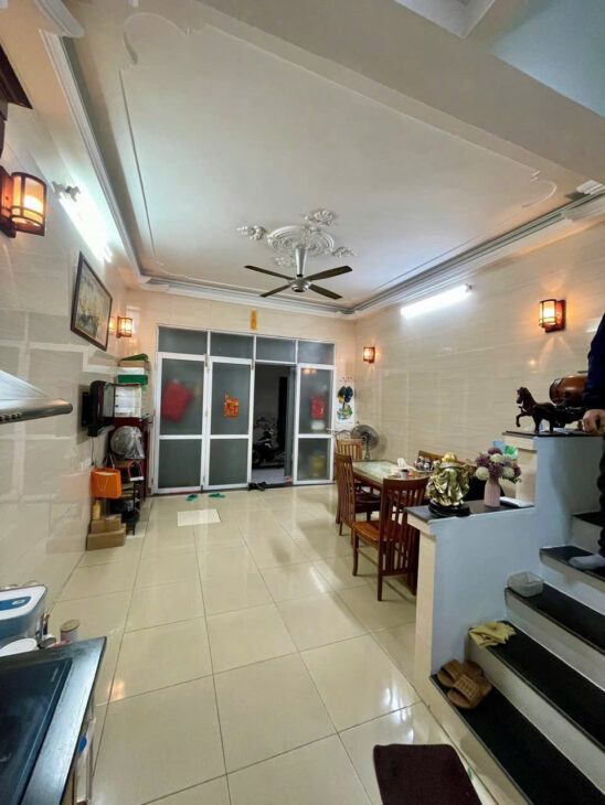 BÁN NHÀ TRUNG TÂM TÂN MAI Ô TÔ NHỎ ĐỖ CỬA, 32M2, 5 TẦNG GIÁ 7.2 TỶ.