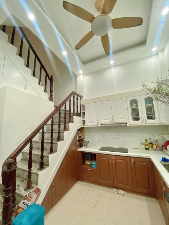 Nhà Kim Ngưu,HBT, nhà 4T chắc chắn, dân xây, mt rộng, ngõ thoáng,6.96 tỷ