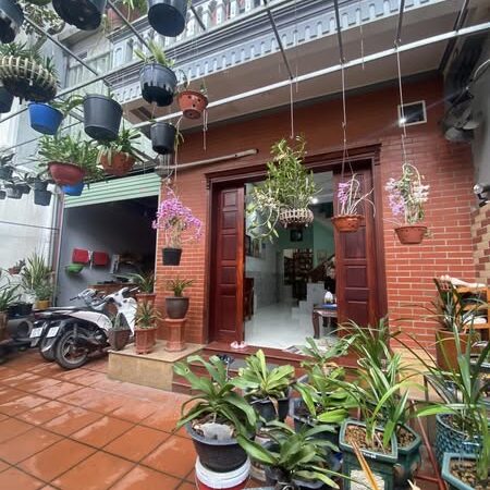 Chính Chủ Bán Nhà 3 Tầng Nguyễn Văn Linh, Long Biên, Gần Hồ, Ô Tô Đỗ Cổng