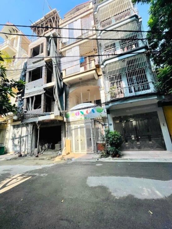 BÁN NHÀ XUÂN LA, TÂY HỒ, 70M, 5T, MT 4.5M, VỈA HÈ, OTO TRÁNH, KD ĐA DẠNG, 22 TY. 0937651883.