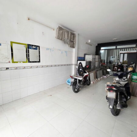 Bán nhà 4 tầng mặt tiền đường QL50, Giá 9.5 Tỷ Bán nhà 4 tầng mặt tiền đường QL50, Giá 9.5 Tỷ