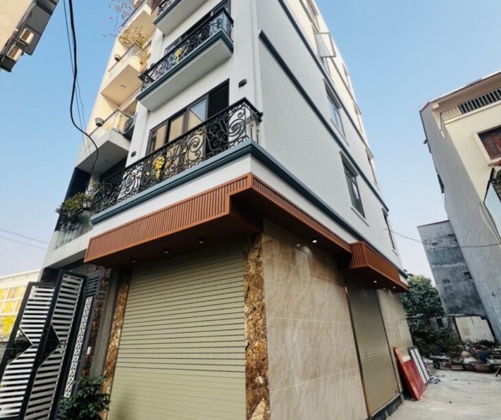 BÁN NHÀ 5 TẦNG, SÁT HỌC VIỆN NÔNG NGHIỆP, Ô TÔ VÀO NHÀ, GIÁ 6,98 TỶ!