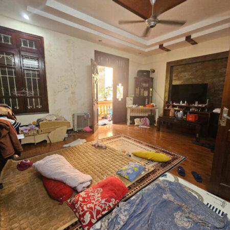 BIỆT THỰ SÂN VƯỜN – LA THÀNH, GIẢNG VÕ – 128/135M x 4 TẦNG – NGÕ THÔNG KINH DOANH – Ô TÔ – 27.1 TỶ