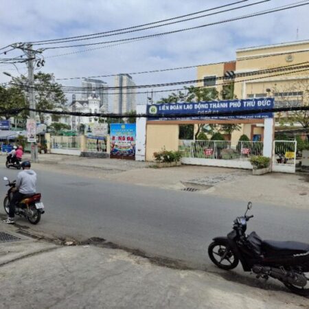 BIỆT THỰ 2 TẦNG 180M2 BÌNH TRƯNG TÂY Q2 GIÁ 11 TỶ TL