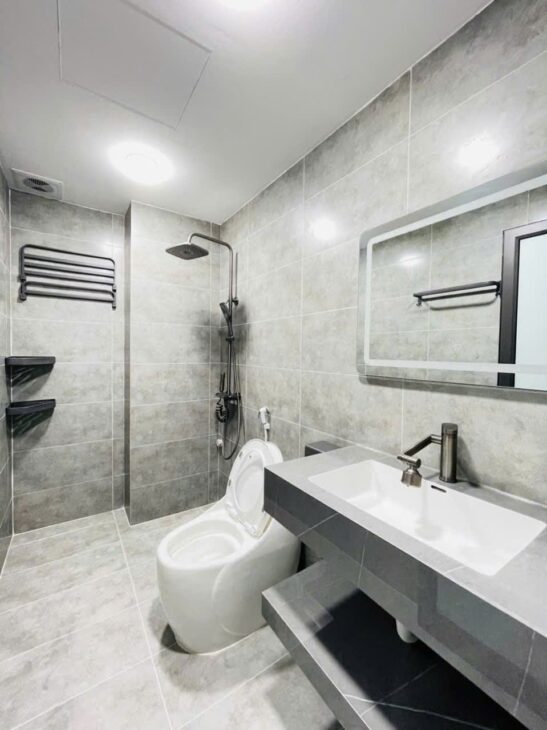 Nhà Thể Giao mới tinh,hiện đại,thang máy,2 nhà ra phố, 17.7 tỷ