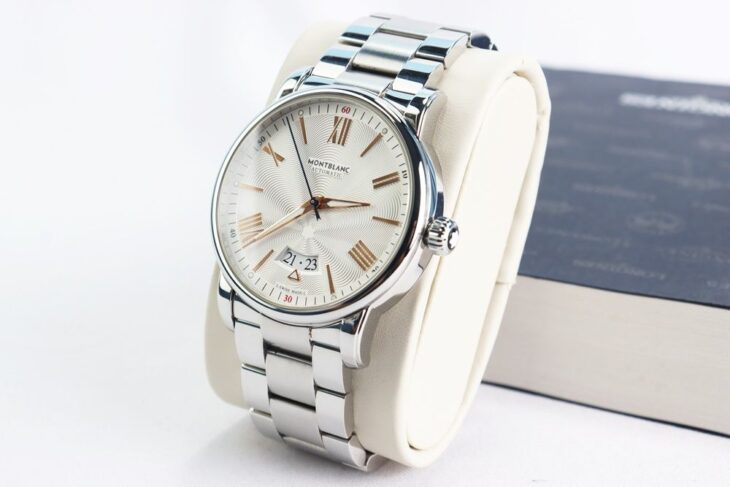 Đồng Hồ Nam : Montblanc 4810 114852 Date Automatic, Dây thép – Size 42mm….