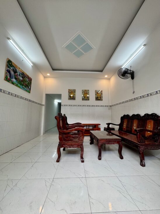 NHÀ CẤP 4 GÁC LỬNG 52m2, HẺM XE HƠI, TÂN CHÁNH HIỆP, QUẬN 12, GIÁ CHỈ HƠN 2 TỶ