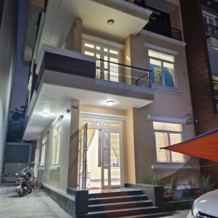 MẶT TIỀN CẠNH ĐH NGÂN HÀNG, BIỆT THỰ KIÊN CỐ VỪA Ở VỪA KD SIÊU VIP TT LINH CHIỂU THỦ ĐỨC, NGANG 9M,