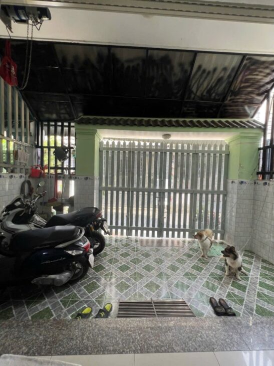 Bán nhà 80m2, 3PN, 3WC, Q.9, 6.8 tỷ, sổ hồng