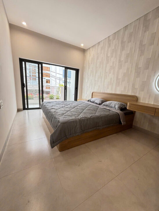 Bán Nhà Phan Đăng Lưu 60m2, 3 P. Ngủ, Hẻm Xe Hơi Nhỉnh 8 Tỉ