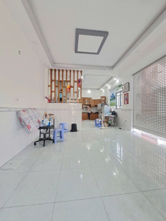 Nhà mặt tiền Kinh Doanh TL16 chỉ 1 căn bán 5.2x20m, 4 tầng gần Ngã Tư Ga, Quận 12