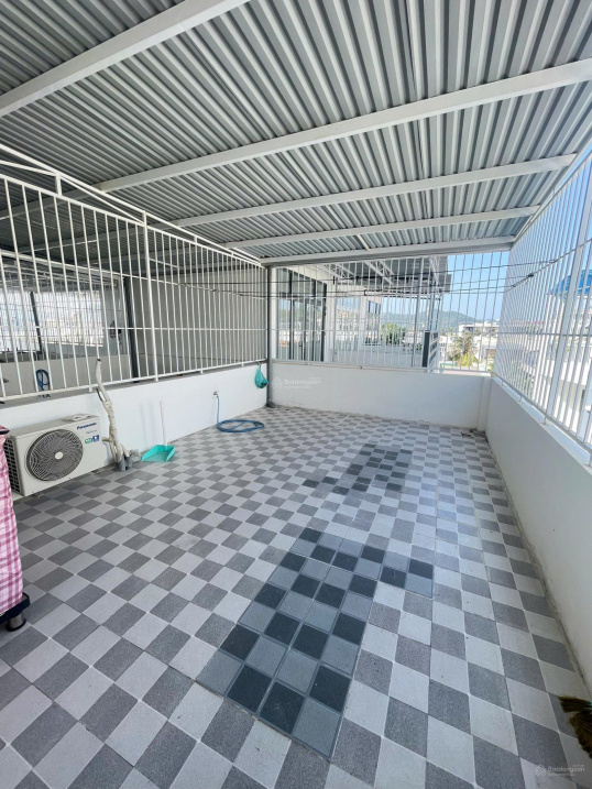 Bán Nhà 3 Tầng Kiên Cố – 2 Mặt Hẻm Thông Ô Tô – Gần Đường 23/10, Nha Trang