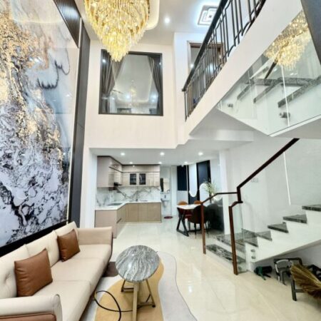 Bán Nhà Nguyên Hồng 45m2, Ngang 5.2m , 4 Tầng, Ôtô Tới Nhà Nhỉnh 7 Tỉ Bán Nhà Nguyên Hồng 45m2, Ngang 5.2m , 4 Tầng, Ôtô Tới Nhà Nhỉnh 7 Tỉ