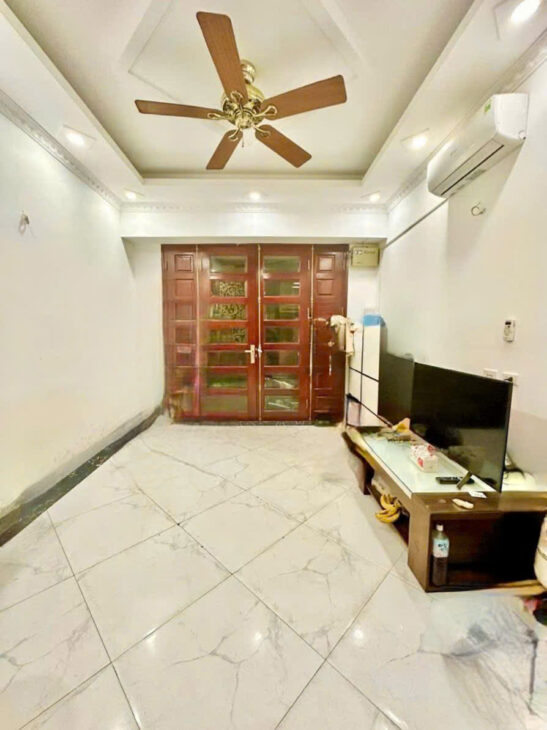 CHÍNH CHỦ BÁN NHÀ NGÕ 79, PHỐ 8/3,LÔ GÓC, KD 32M2, 5 TẦNG, MT4M GIÁ 6.2 TỶ