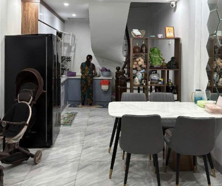 BÁN NHÀ 6 TẦNG, BỒ ĐỀ, LONG BIÊN, HÀ NỘI, GIÁ 7,5 TỶ