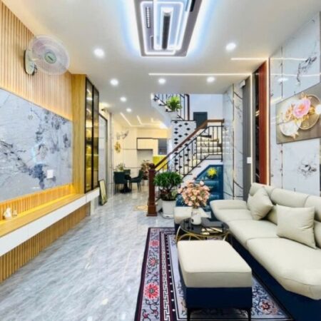 Bán Nhà Quang Trung 40m2, Gần Vincom, Coopmart Nhỉnh 4 Tỉ