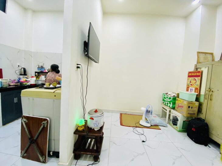 Bán Nhà Gần City Land Nguyễn Văn Lượng, 3 Tầng 5 P.Ngủ Chỉ Nhỉnh 4 Tỉ