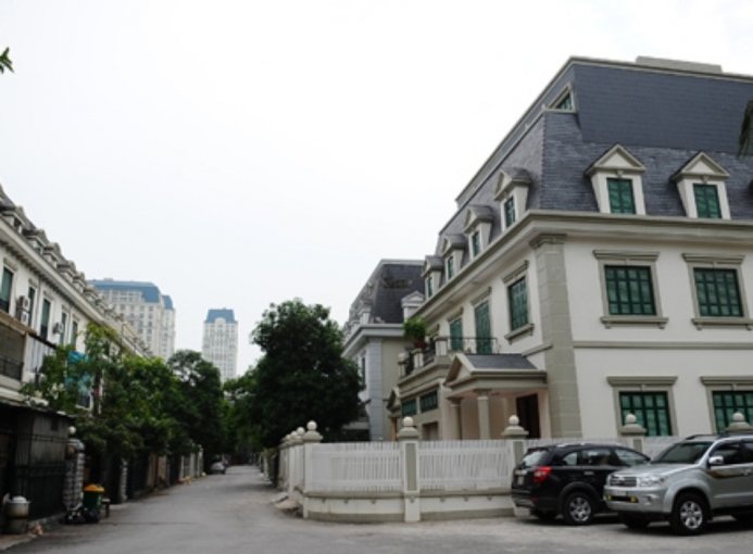 VILLA 4 TẦNG ĐƠN LẬP, ĐƯỜNG TRƯỚC SAU, KHU THẤP TẦNG MỸ ĐÌNH SÔNG ĐÀ, DIỆN TÍCH 195M2, BẢO VỆ 24/24