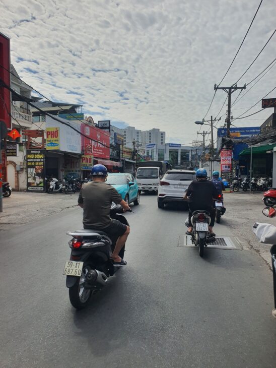 SIÊU VIP MẶT TIỀN DĨ AN ĐƯỜNG 30M – 50M RA QUỐC LỘ – KINH DOANH ĐỈNH GIÁ CHỈ HƠN 20 TỶ. ( TL ).