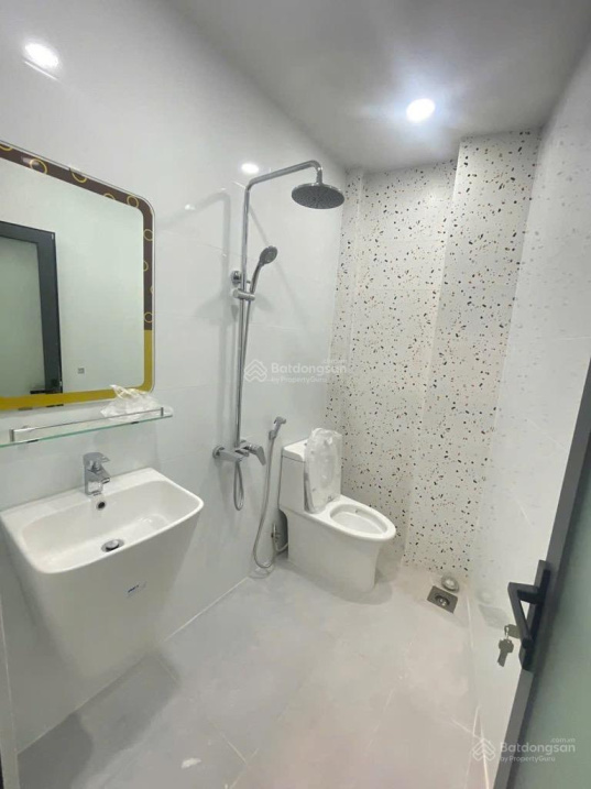 Bán nhà Lê Quang Sung, Quận 6, nở hậu, 3 tầng, hoàn công đủ, nhỉnh 7 tỷ