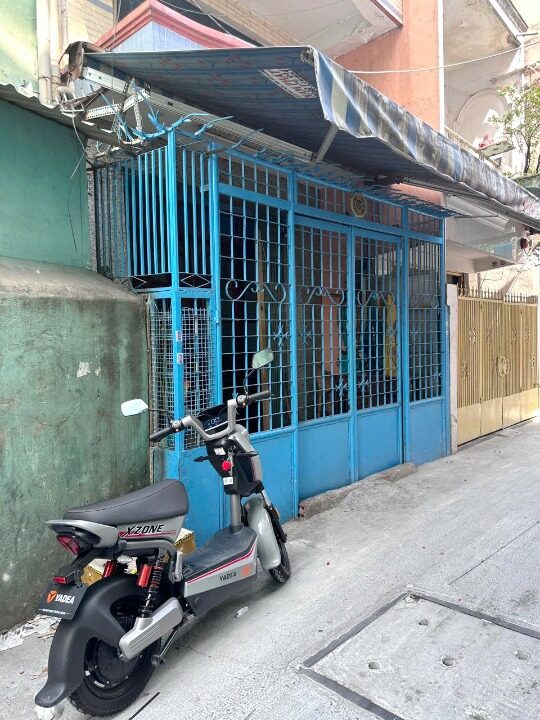 Nhà 3 tầng nở hậu sát mặt tiền Tùng Thiện Vương P12Q8. Giá 6,88 tỷ TL