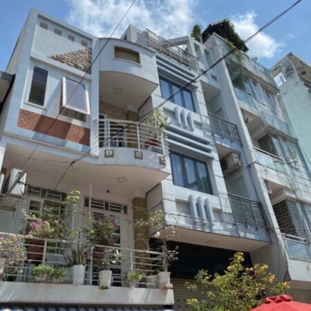 NHÀ ĐẸP NGUYỄN THỊ TẦN NGAY CHỢ RẠCH ÔNG TRUNG TÂM Q8 – HẺM XE HƠI VÀO NHÀ – SỔ VUÔNG VỨC HOÀN