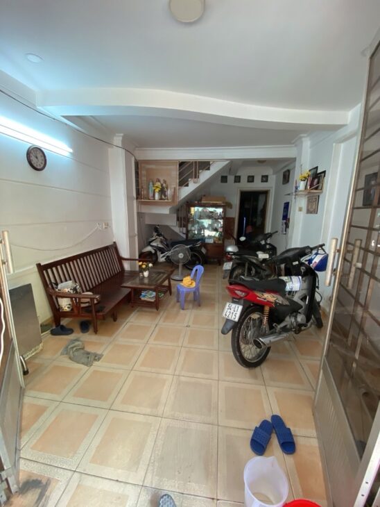 NHÀ ĐẸP NGUYỄN THỊ TẦN NGAY CHỢ RẠCH ÔNG TRUNG TÂM Q8 – HẺM XE HƠI VÀO NHÀ – SỔ VUÔNG VỨC HOÀN