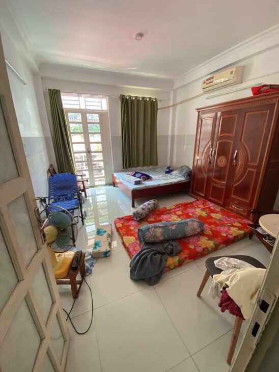 NHÀ ĐẸP NGUYỄN THỊ TẦN NGAY CHỢ RẠCH ÔNG TRUNG TÂM Q8 – HẺM XE HƠI VÀO NHÀ – SỔ VUÔNG VỨC HOÀN