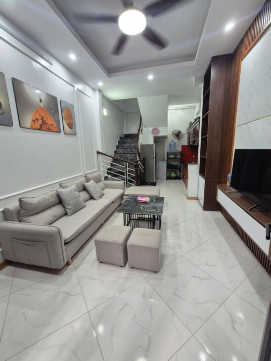 Cần bán nhà Chính Kinh trung tâm Thanh Xuân, 30m2, 5 tầng, MT3.5m, Giá 6.35 tỷ