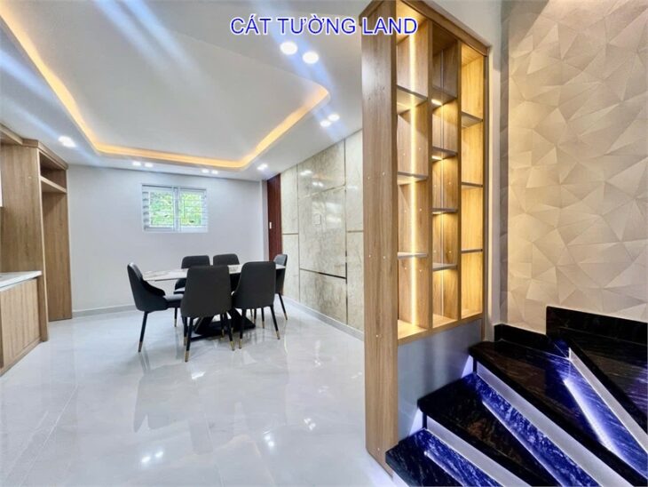 Khu Đồng Bộ Nguyễn Văn Dung – Nguyễn Oanh, Phường 6. Ngay NXB Báo Tuổi Trẻ.