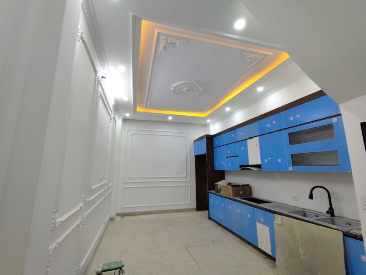 Bán Nhà: Tựu Liệt, 60m, 4 tầng, cách BX Nước Ngầm 1km, oto tránh, kinh doanh. 10.1 tỷ