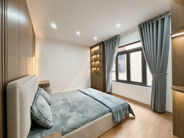 BÁN NHÀ BỒ ĐỀ, LONG BIÊN, 4 TẦNG, 7,2 TỶ CỰC ĐẸP