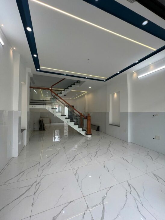 TRUNG TÂM THỦ ĐỨC – NHÀ 3 TẦNG BTCT ĐẸP MÊ – ĐANG LÀM HOÀN CÔNG – HXH CHỈ 84.9TR/M2. TL.