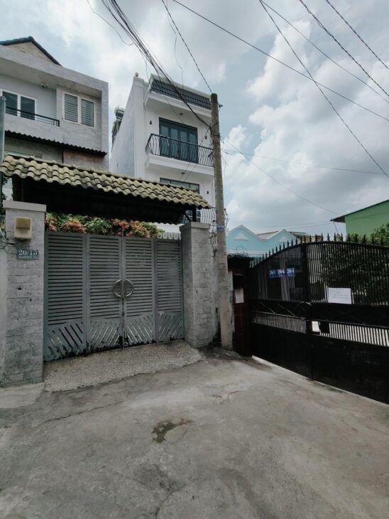 TRUNG TÂM THỦ ĐỨC – NHÀ 3 TẦNG BTCT ĐẸP MÊ – ĐANG LÀM HOÀN CÔNG – HXH CHỈ 84.9TR/M2. TL.