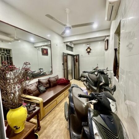 Bán nhà khương trung ,35m2 , 4 tầng , 3 ngủ , 5,68 tỷ