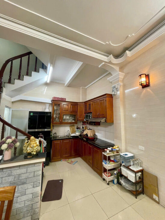 BÁN NHÀ TRUNG TÂM TÂN MAI Ô TÔ NHỎ ĐỖ CỬA, 32M2, 5 TẦNG GIÁ 7.2 TỶ.