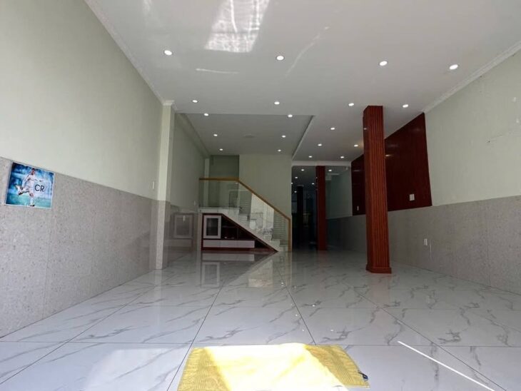 Gò Vấp – Bán nhà hẻm xe hơi thông Nguyễn Văn Lượng, Gò Vấp – 5x16m, 3PN, view sân banh, khu