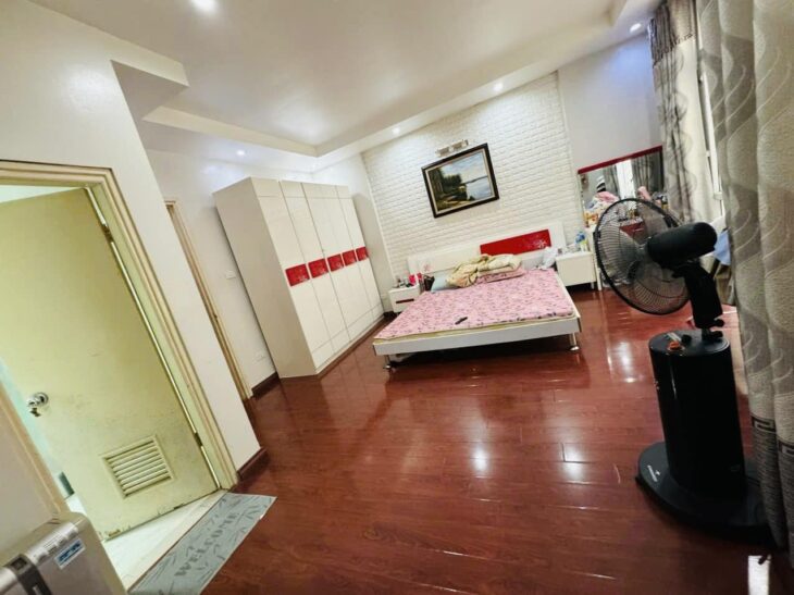 Phân lô VIP Hai Bà Trưng,2 oto vào nhà,74m,mt5,3m. 24.8 tỷ