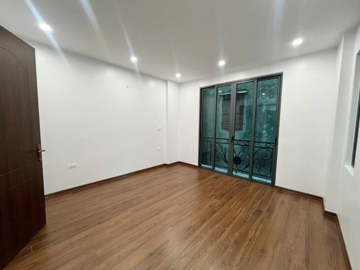 MINH KHAI – CĂN GÓC 2 MẶT THOÁNG –5 TẦNG MỚI – 6 NGỦ – GẦN Ô TÔ TRÁNH